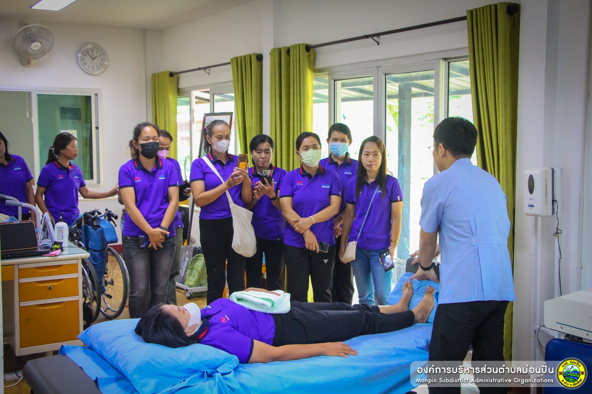 โครงการอบรมให้ความรู้และพัฒนาศักยภาพผู้ช่วยเหลือดูแลระยะยาวฯ ประจำปีงบประมาณ 2566