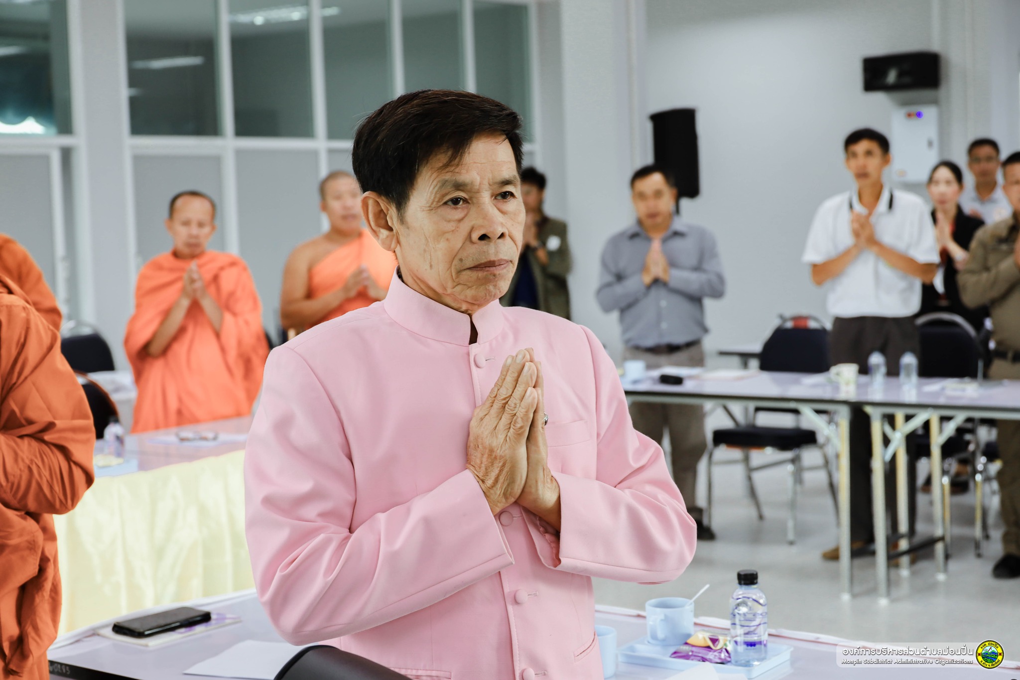 ประชุมการดำเนินงานโครงการวัด ประชารัฐฯและลอยกระทง