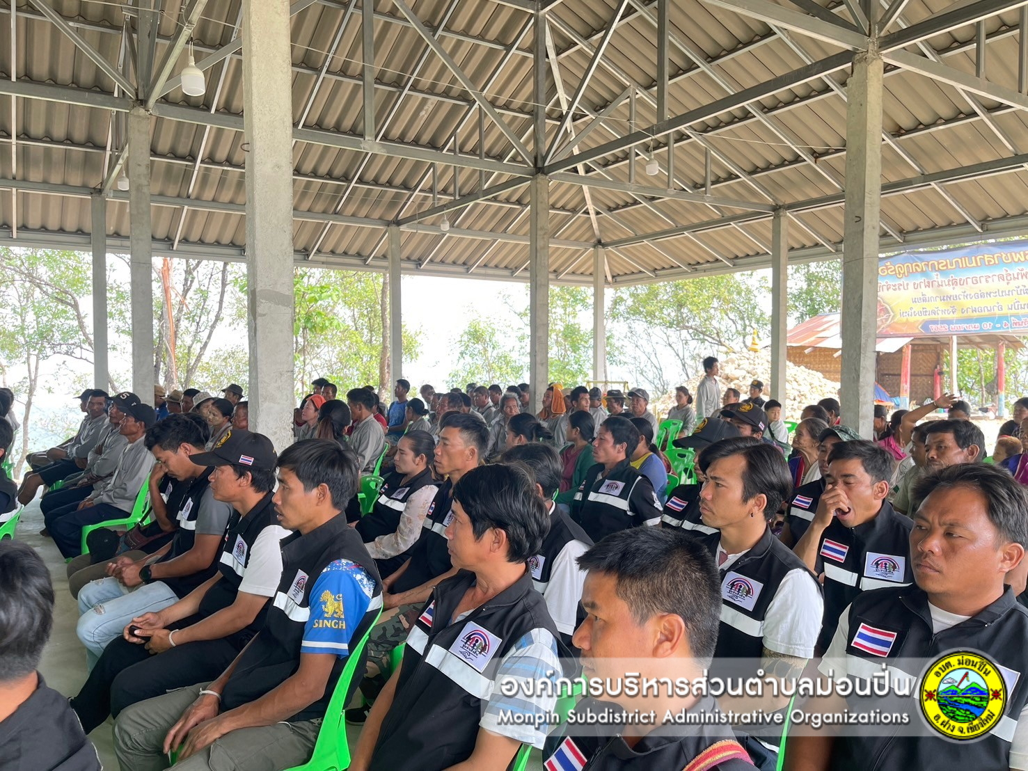 ร่วมงานทำบุญทอดผ้าป่าสามัคคี ณ วัดห้วยหมากเลี่ยม