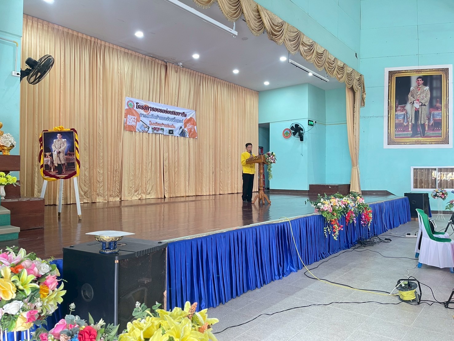  โครงการอบรมส่งเสริมอาชีพการสกรีนผ้าแบบตัดสติ๊กเกอร์ ประจำปี 2568