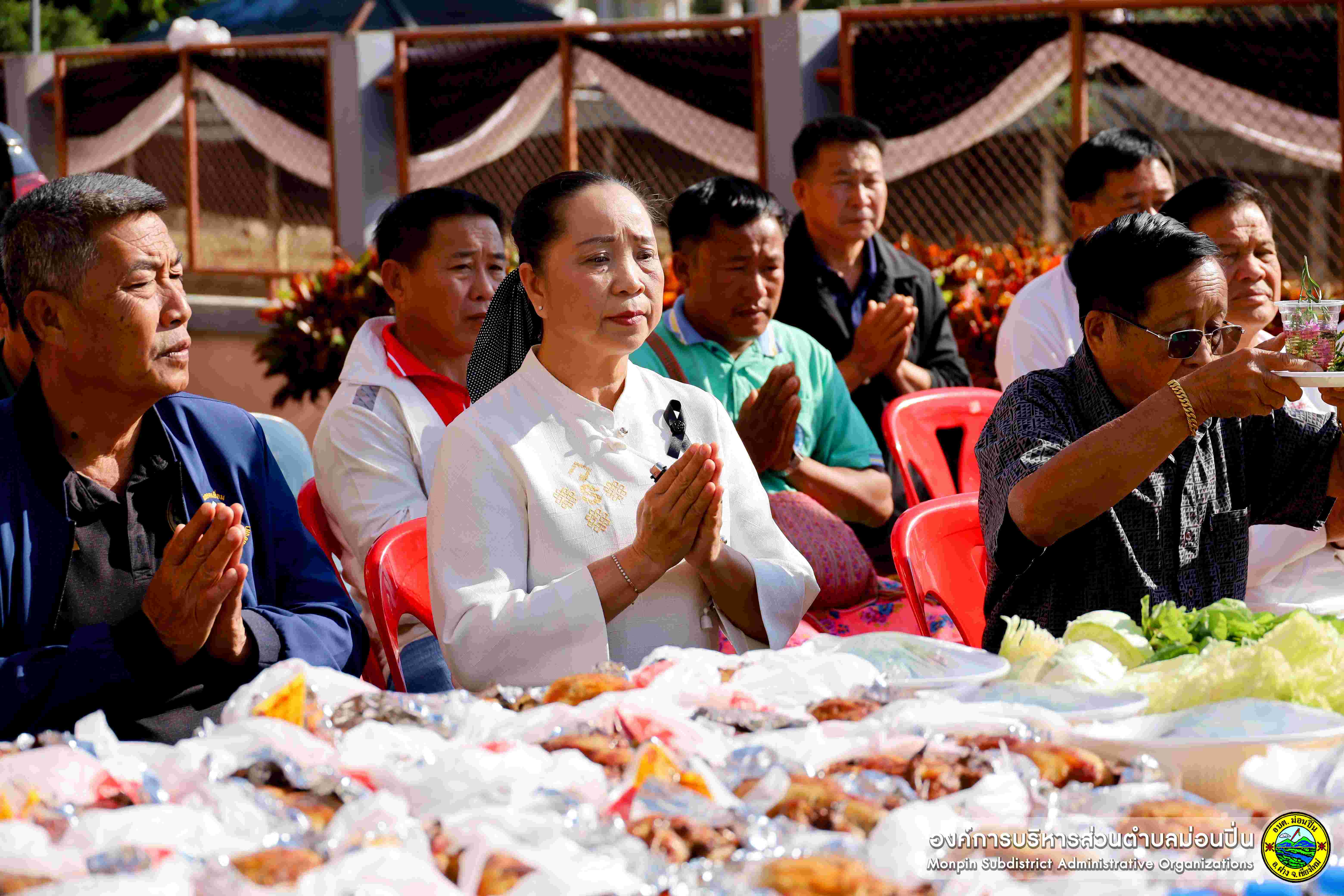 ภาพประกอบ ม พิธีบวงสรวงสักการะพระภูมิเจ้าที่