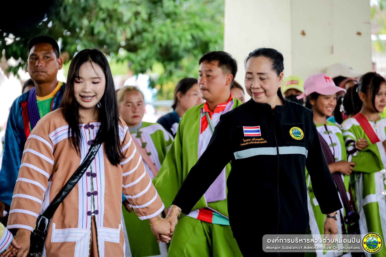 ภาพประกอบ รดน้ำดำหัวเนื่องในเทศกาลกินวอ(ปีใหม่) ประจำปี 2569