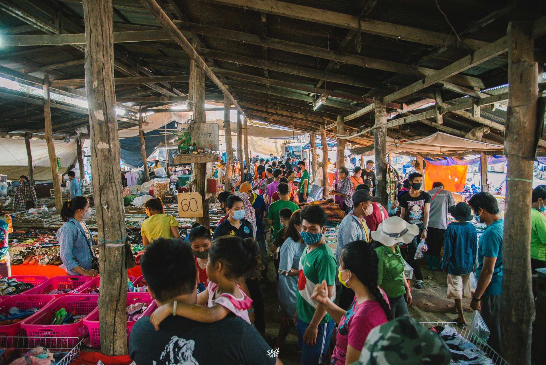 ภาพประกอบ ตลาดนัดวันเสาร์ บ้านเวียงหวาย